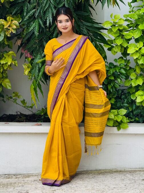 প্রিমিয়াম কোয়ালিটি টাংগাইল নকশি পার শাড়ি